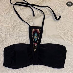medium black bikini top